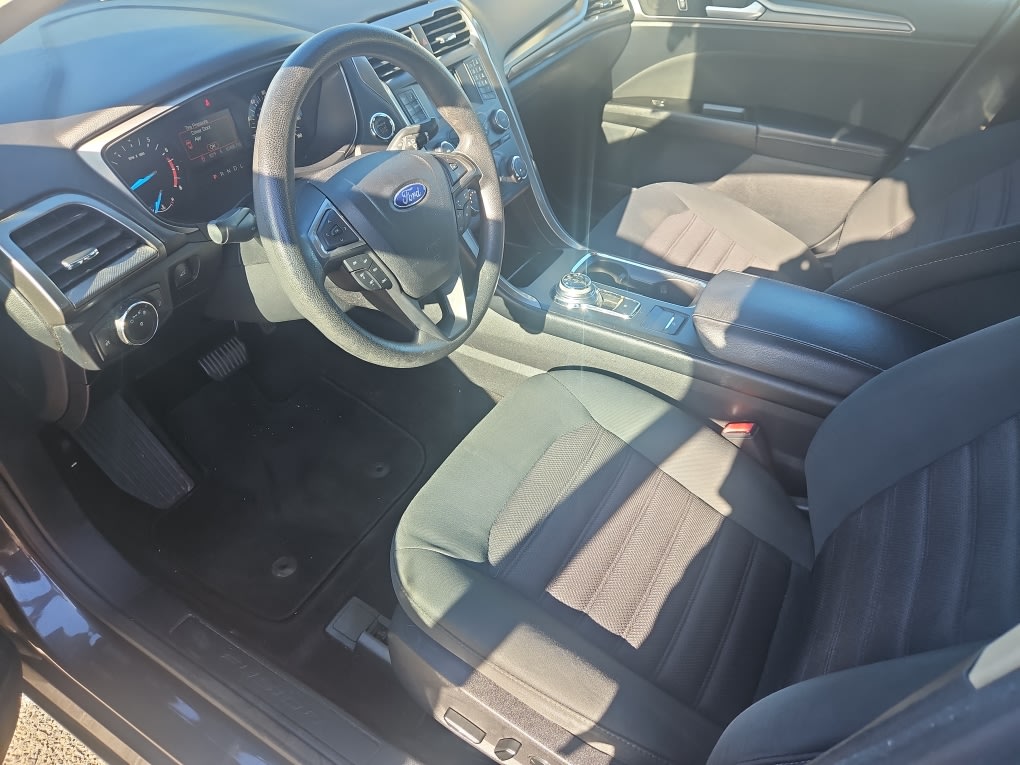 Thumbnail: 2017 Ford Fusion - 10