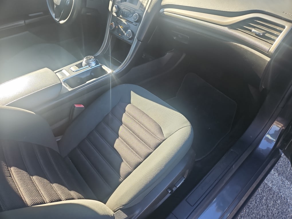 Thumbnail: 2017 Ford Fusion - 9