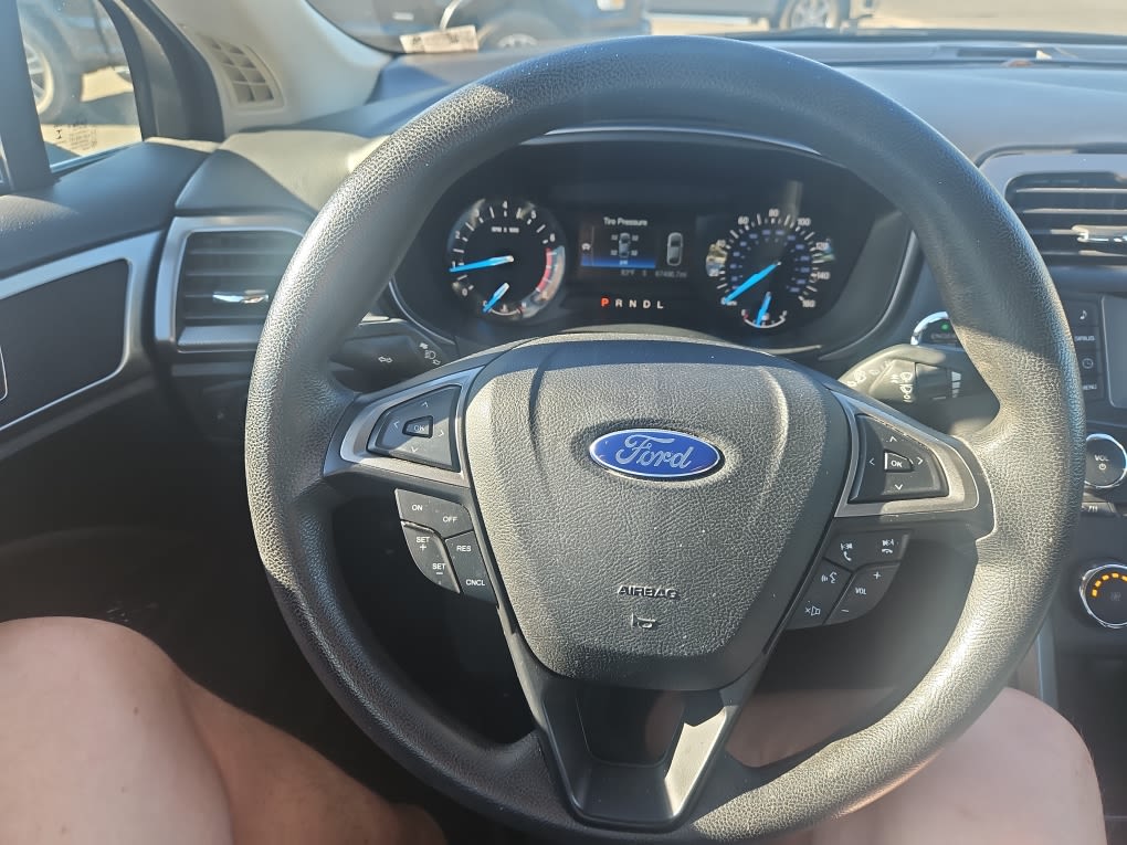 Thumbnail: 2017 Ford Fusion - 13