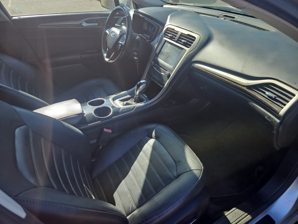 Thumbnail: 2013 Ford Fusion - 11