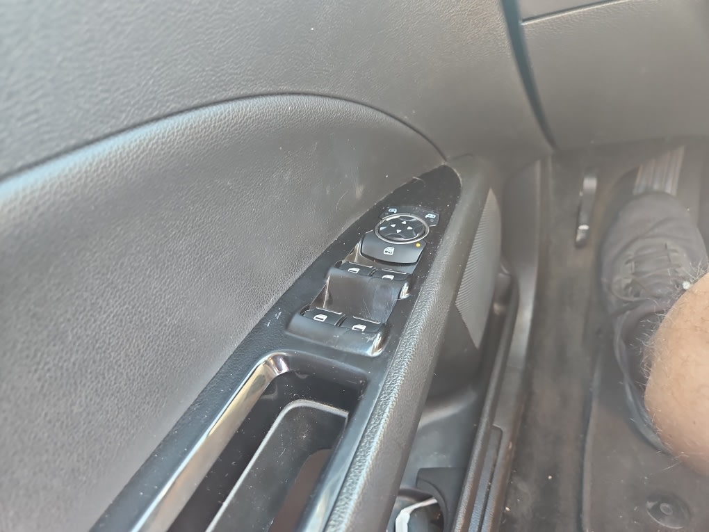 Thumbnail: 2013 Ford Fusion - 20