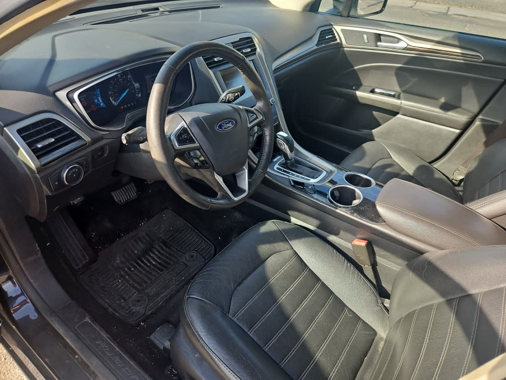 Thumbnail: 2013 Ford Fusion - 11