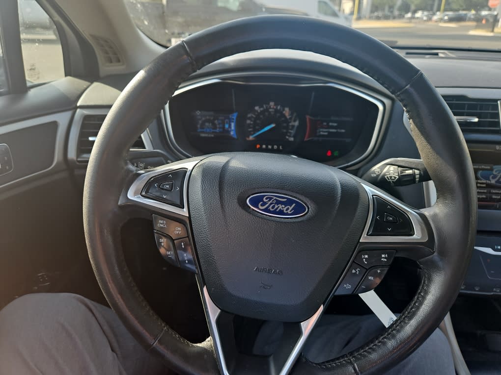 Thumbnail: 2013 Ford Fusion - 12