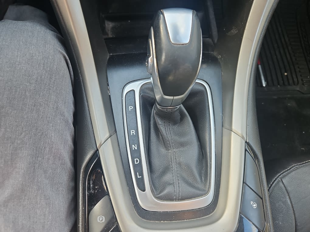 Thumbnail: 2013 Ford Fusion - 14