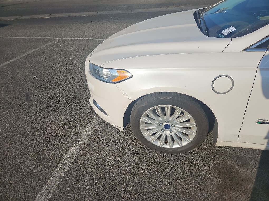Thumbnail: 2016 Ford Fusion - 16