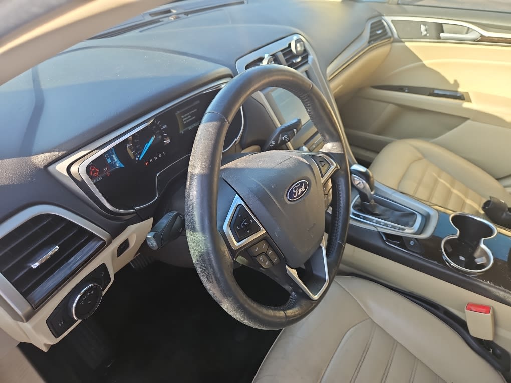 Thumbnail: 2016 Ford Fusion - 2