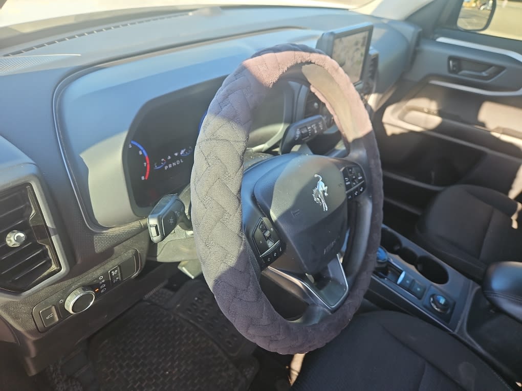 Thumbnail: 2021 Ford Bronco Sport - 2