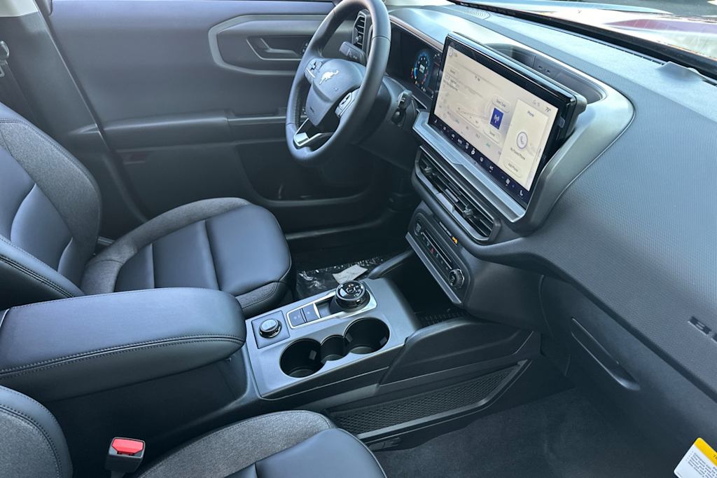 Thumbnail: 2025 Ford Bronco Sport - 12