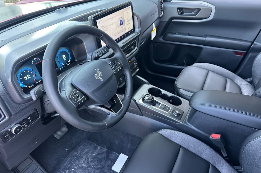 Thumbnail: 2025 Ford Bronco Sport - 9