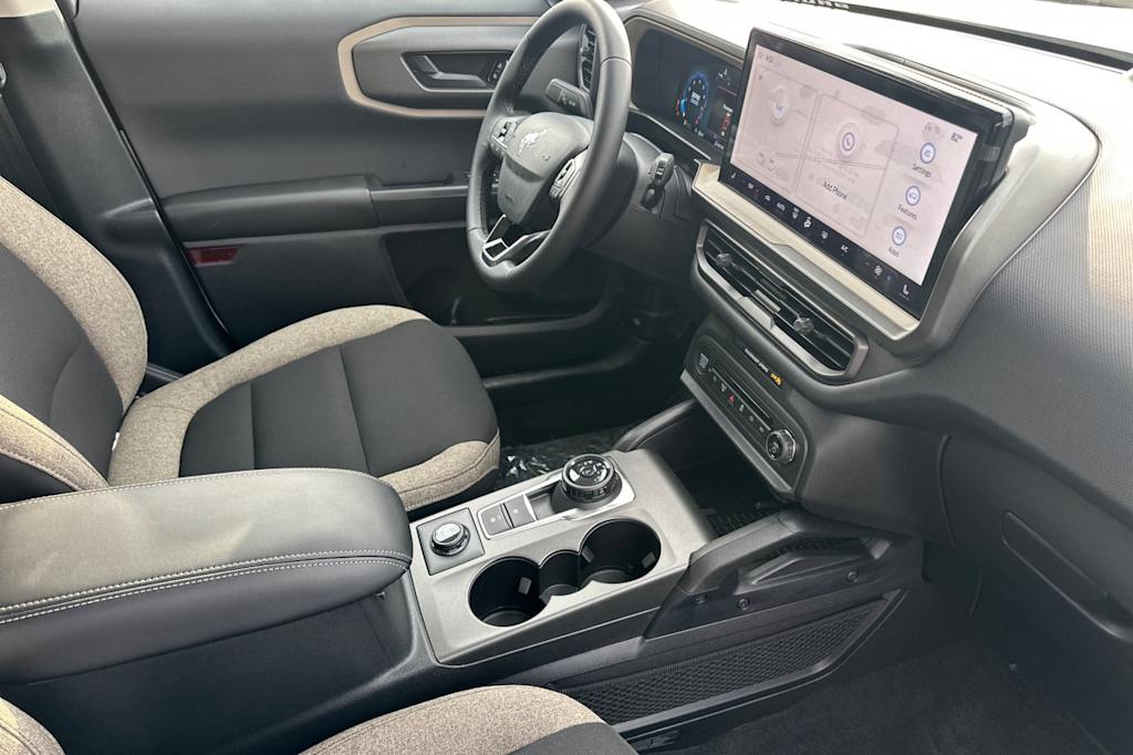 Thumbnail: 2025 Ford Bronco Sport - 11