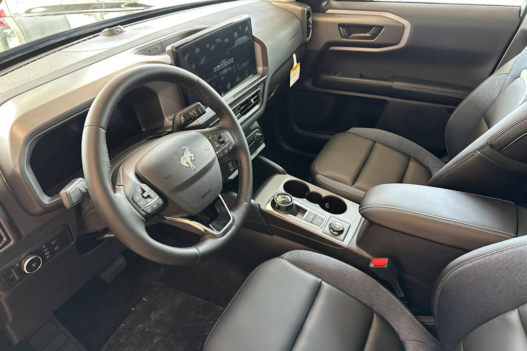 Thumbnail: 2025 Ford Bronco Sport - 9