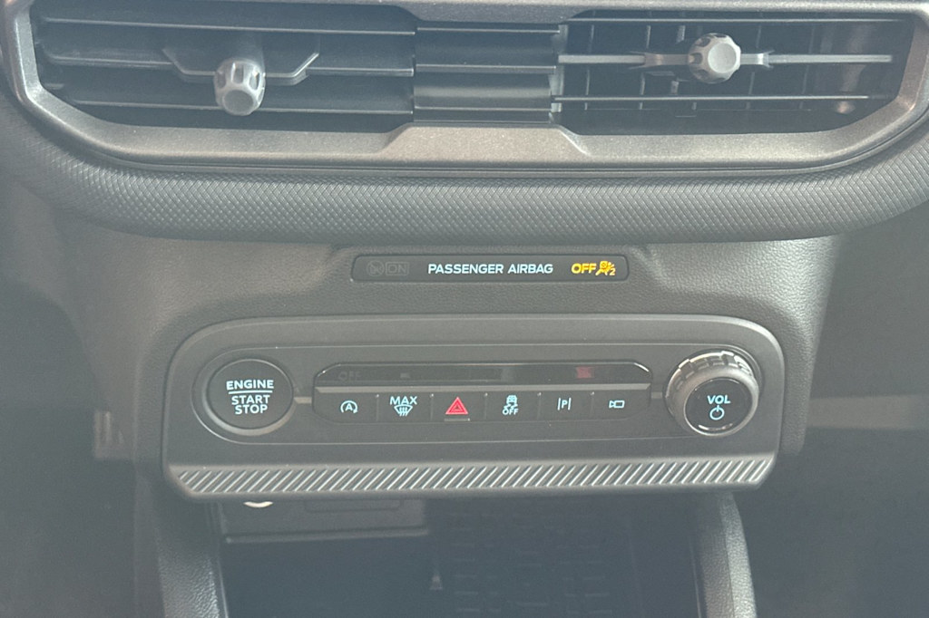 Thumbnail: 2025 Ford Bronco Sport - 23