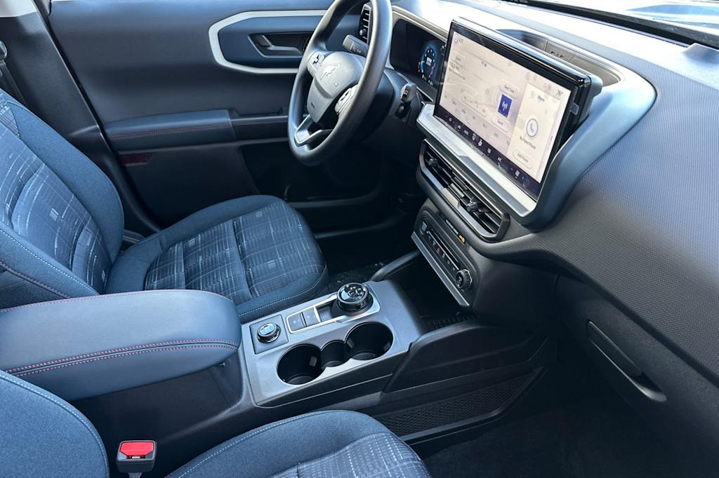 Thumbnail: 2025 Ford Bronco Sport - 12