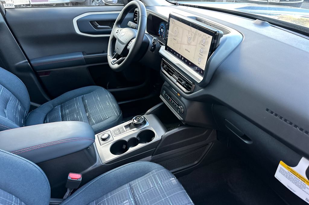 Thumbnail: 2025 Ford Bronco Sport - 11