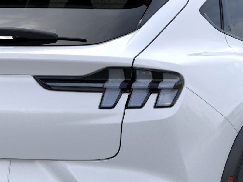 2025 Ford Mustang Mach-E Select 21