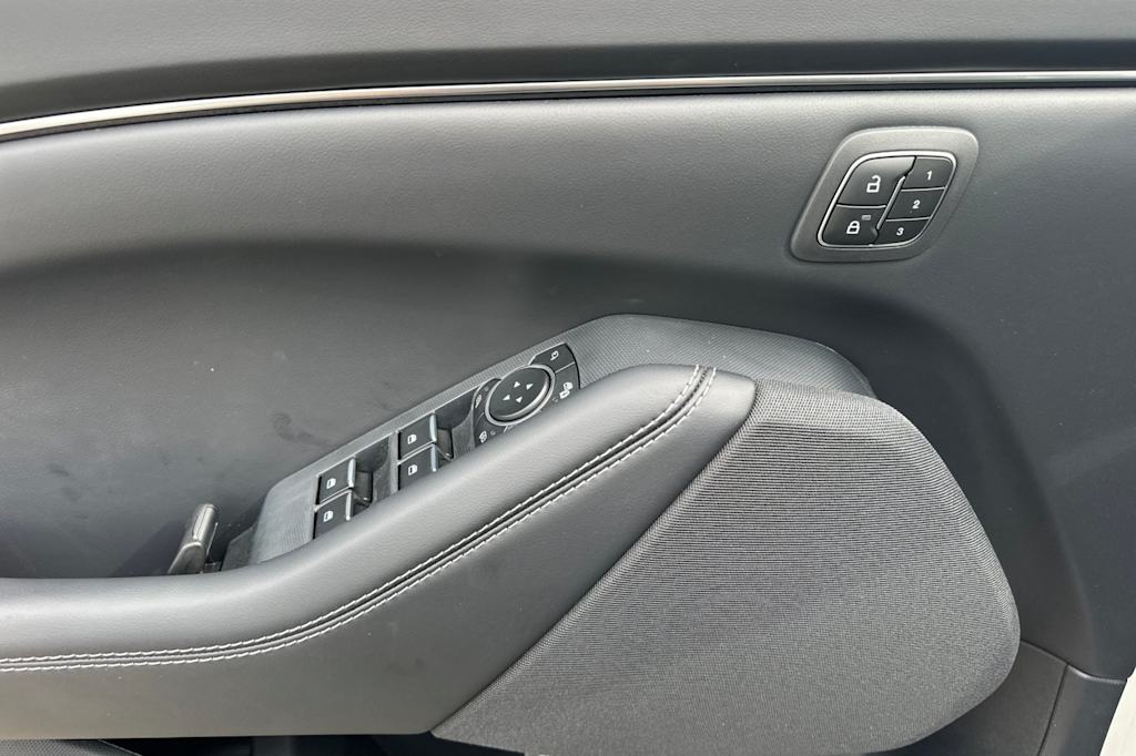2025 Ford Mustang Mach-E Select 20