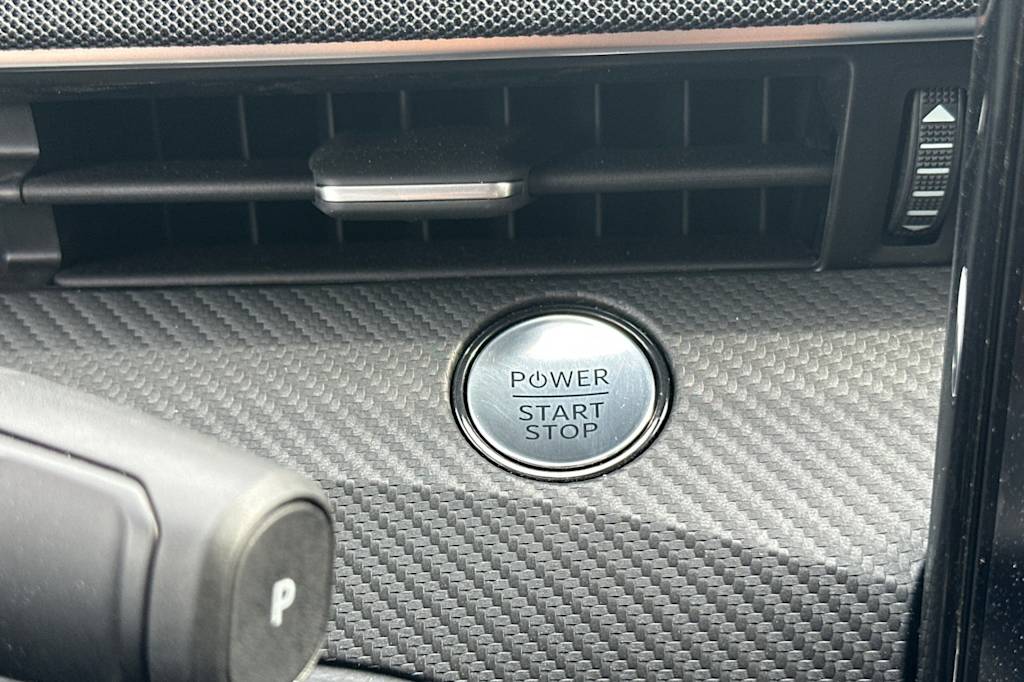 2025 Ford Mustang Mach-E Select 24