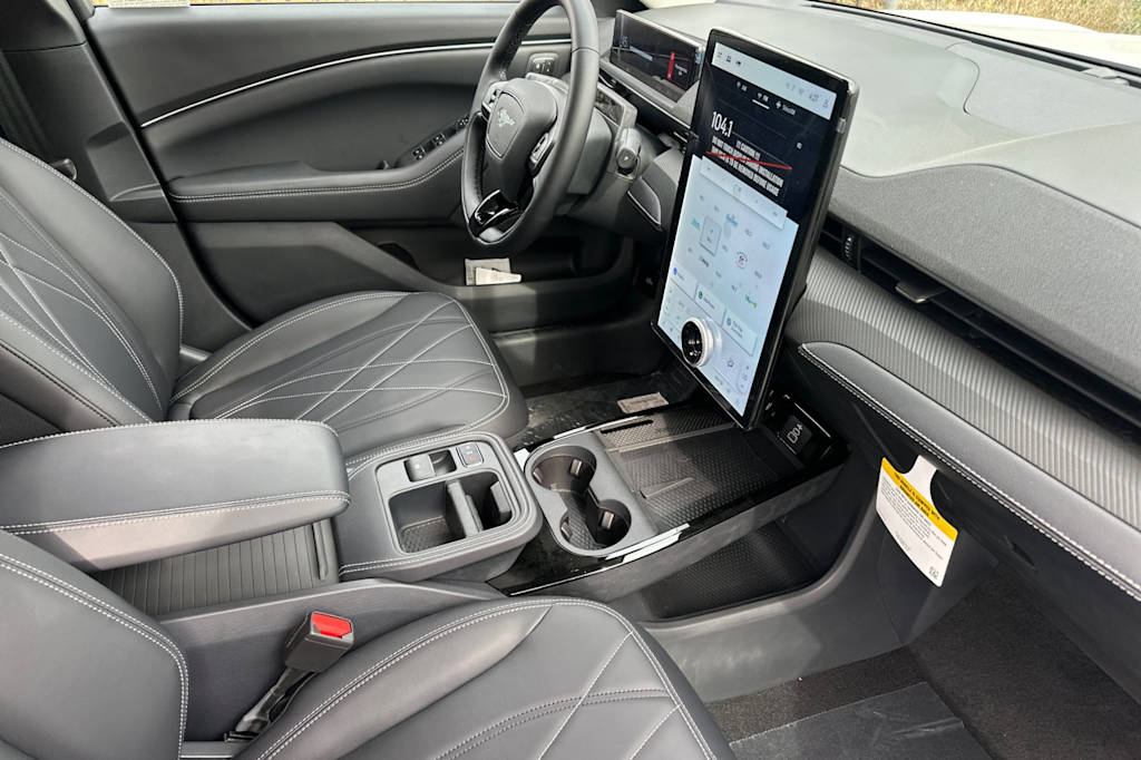 2025 Ford Mustang Mach-E Select 13