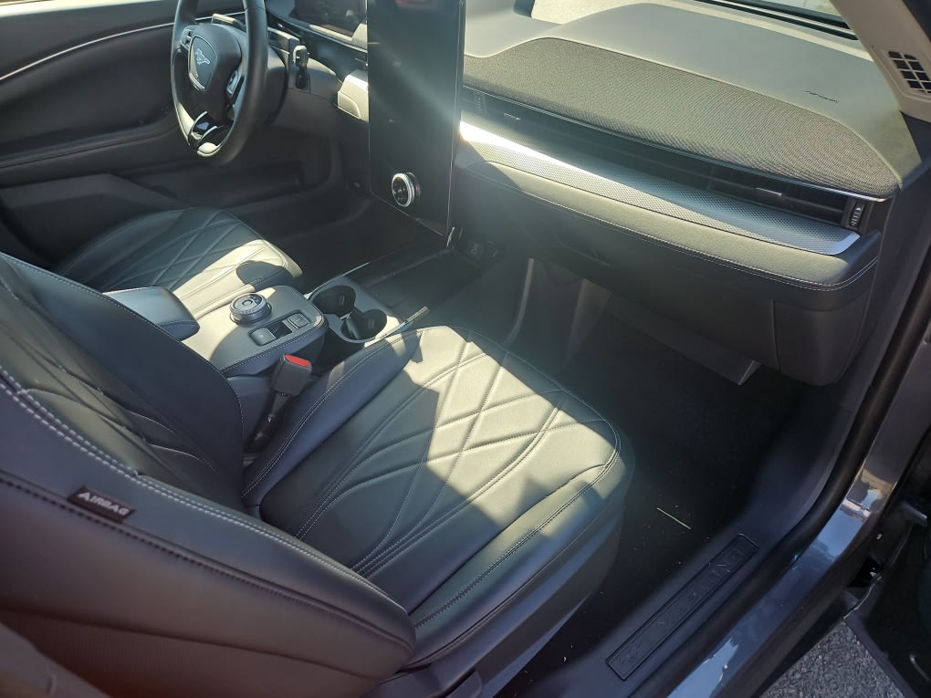 Thumbnail: 2023 Ford Mustang Mach-E - 9