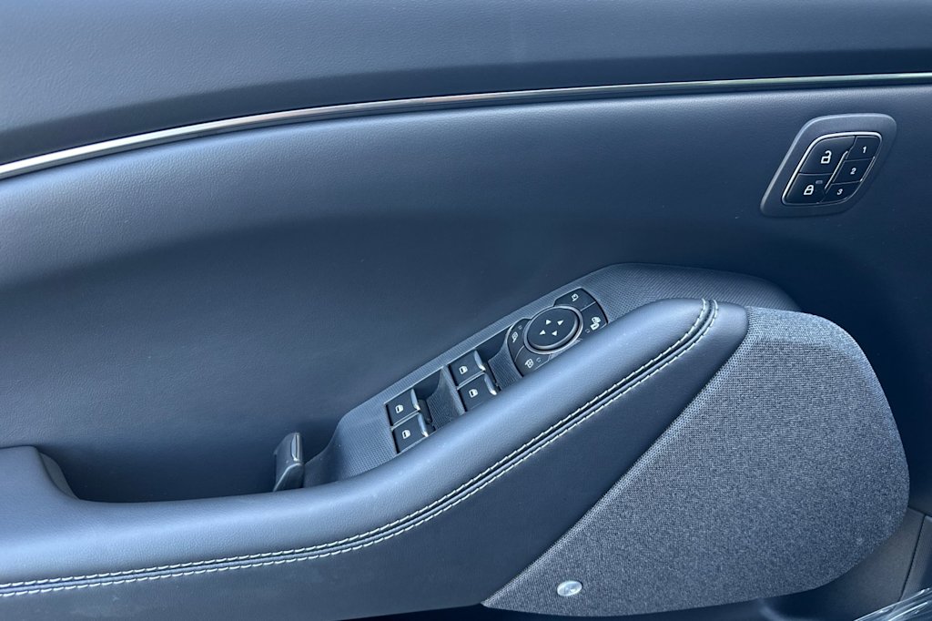 Thumbnail: 2025 Ford Mustang Mach-E - 20