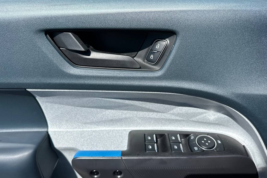 Thumbnail: 2025 Ford Maverick - 19