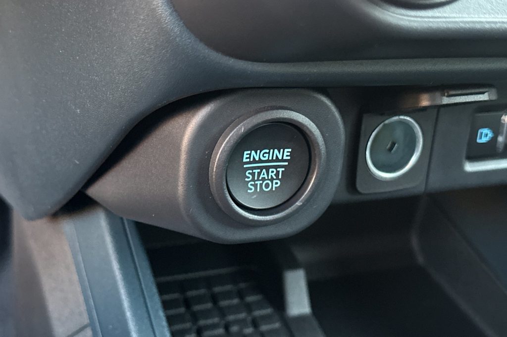 Thumbnail: 2025 Ford Maverick - 25