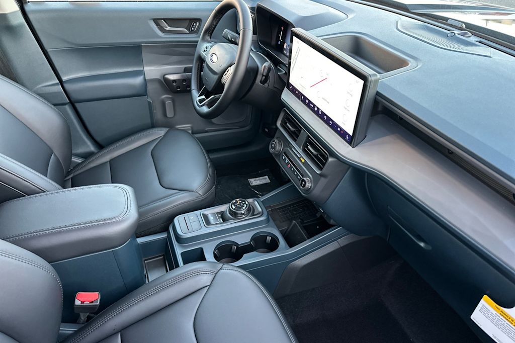 Thumbnail: 2025 Ford Maverick - 11