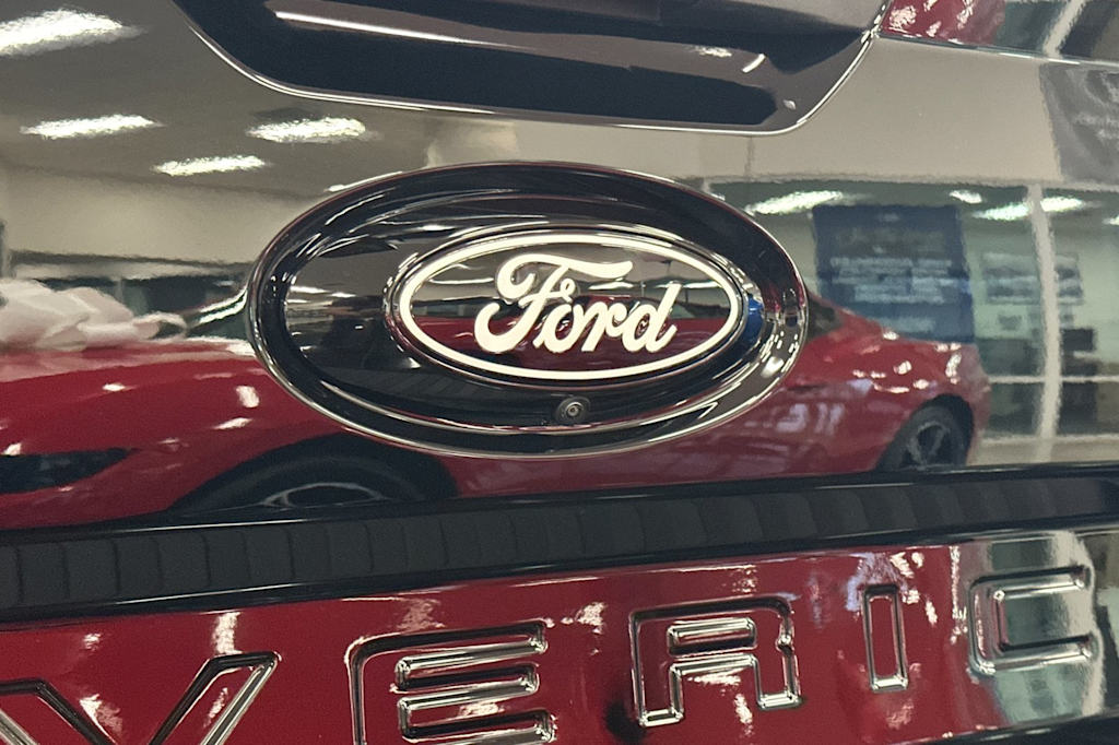 Thumbnail: 2025 Ford Maverick - 7