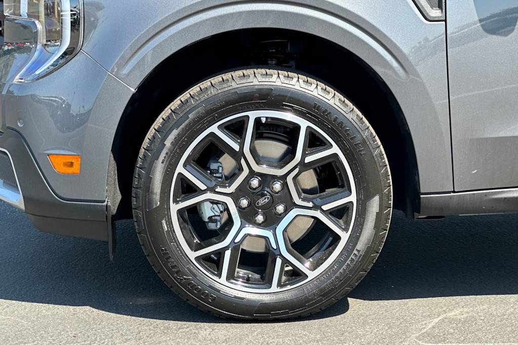 Thumbnail: 2025 Ford Maverick - 8