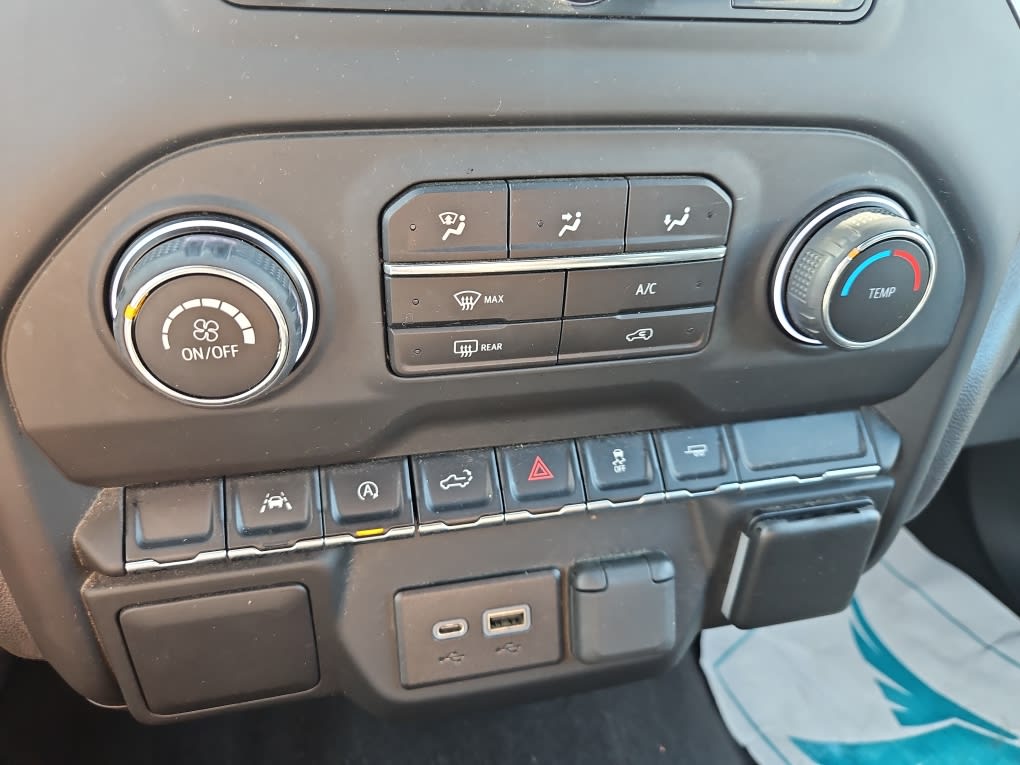 Thumbnail: 2023 Chevrolet Silverado 1500 - 21