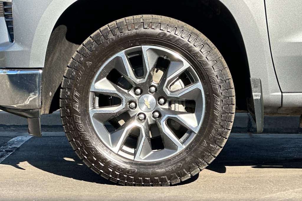 Thumbnail: 2023 Chevrolet Silverado 1500 - 8