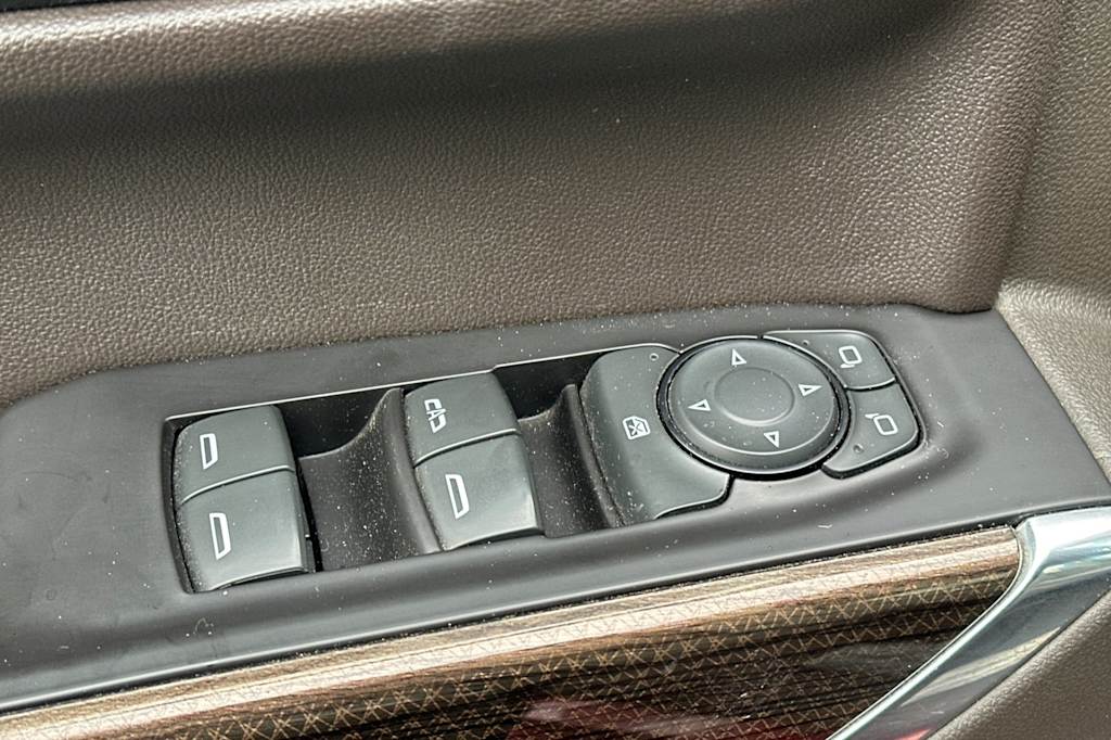 Thumbnail: 2019 Chevrolet Silverado 1500 - 20