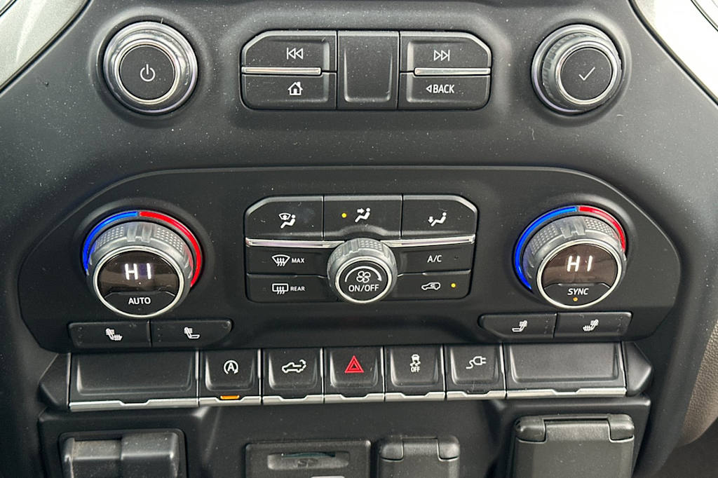 Thumbnail: 2019 Chevrolet Silverado 1500 - 22