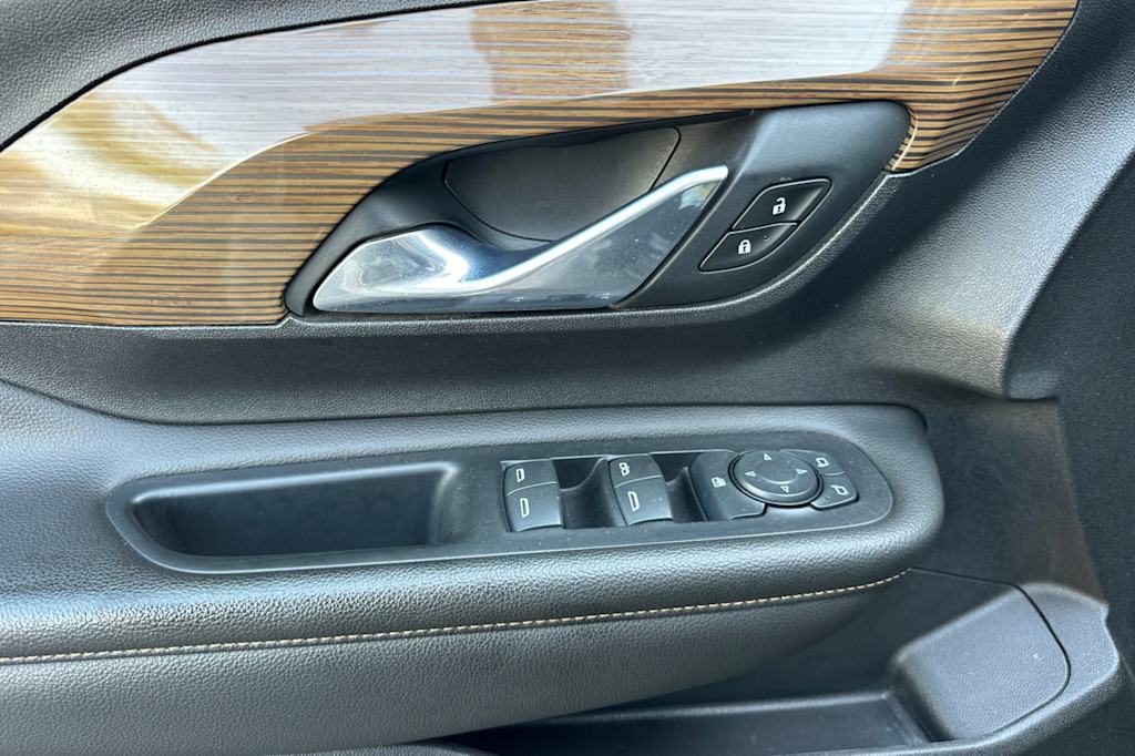 Thumbnail: 2021 GMC Terrain - 21
