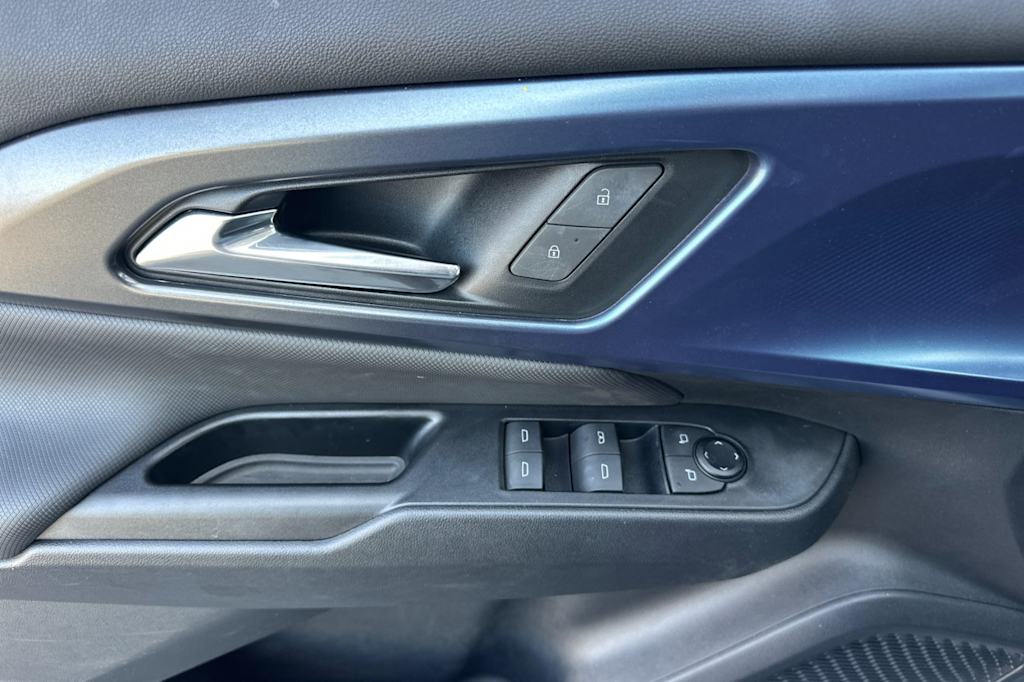 Thumbnail: 2024 Chevrolet Equinox - 22