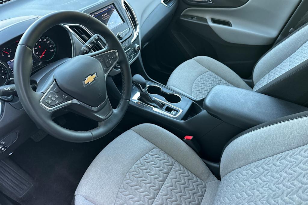 Thumbnail: 2023 Chevrolet Equinox - 9