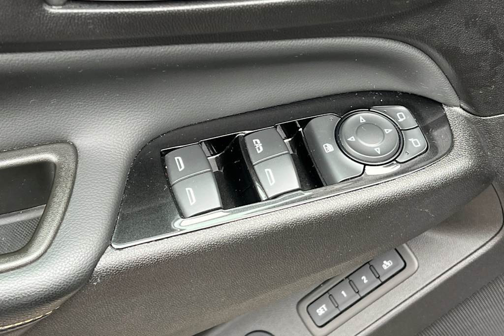 Thumbnail: 2024 Chevrolet Equinox - 22