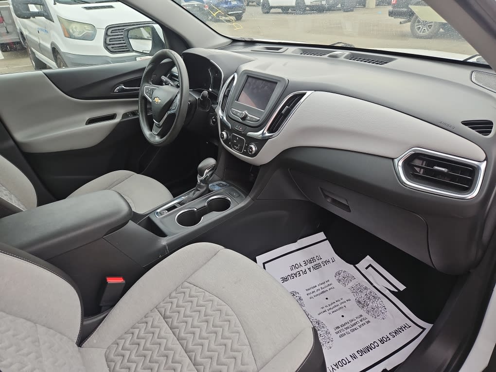 Thumbnail: 2023 Chevrolet Equinox - 8