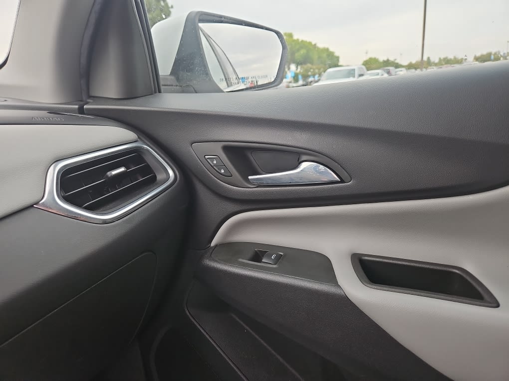 Thumbnail: 2023 Chevrolet Equinox - 21