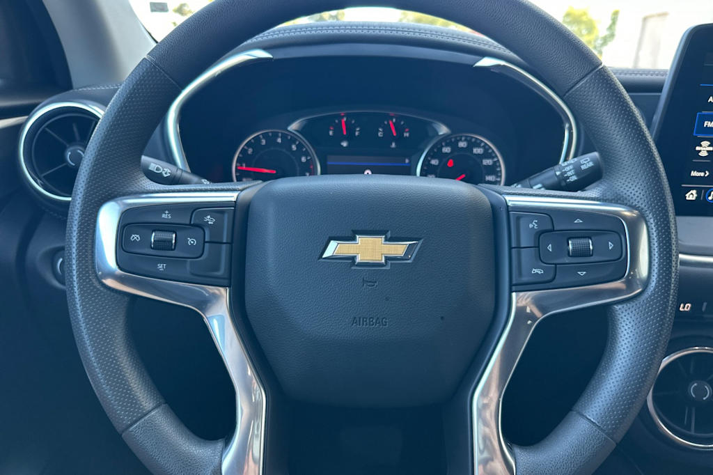 Thumbnail: 2025 Chevrolet Blazer - 26