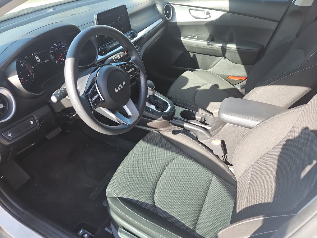 Thumbnail: 2023 Kia Forte - 19
