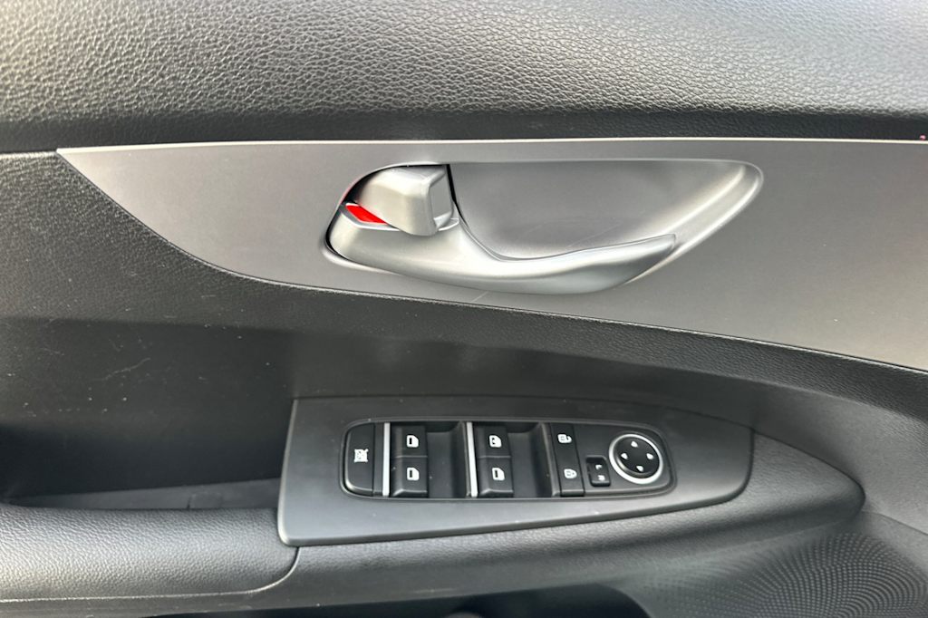 Thumbnail: 2024 Kia Forte - 20