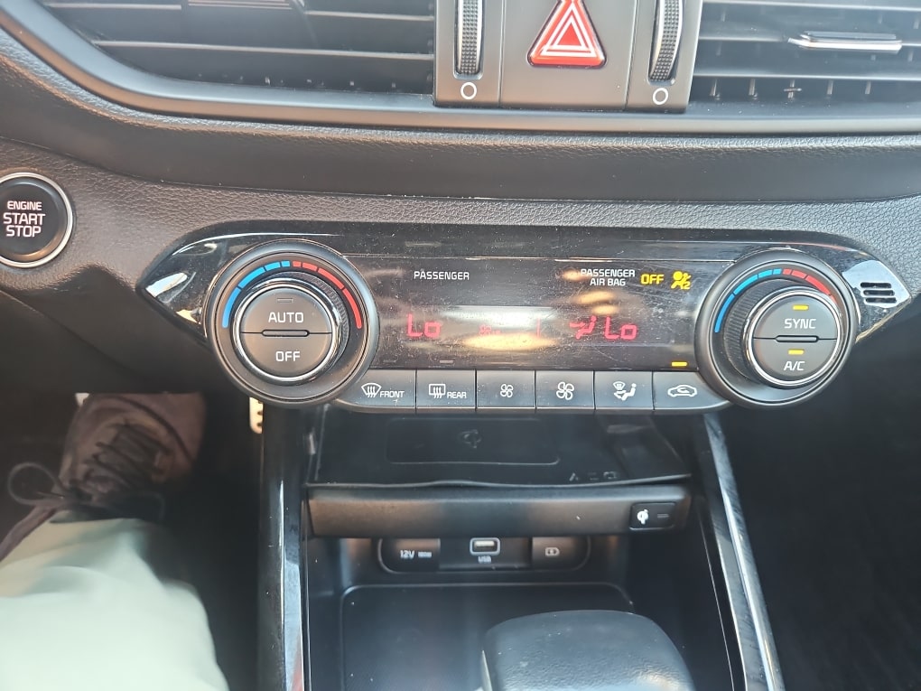 Thumbnail: 2024 Kia Forte - 20