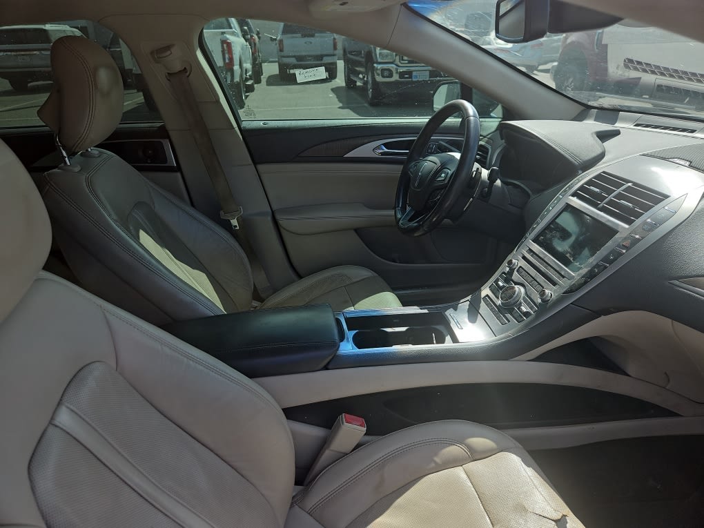 Thumbnail: 2019 Lincoln MKZ - 9