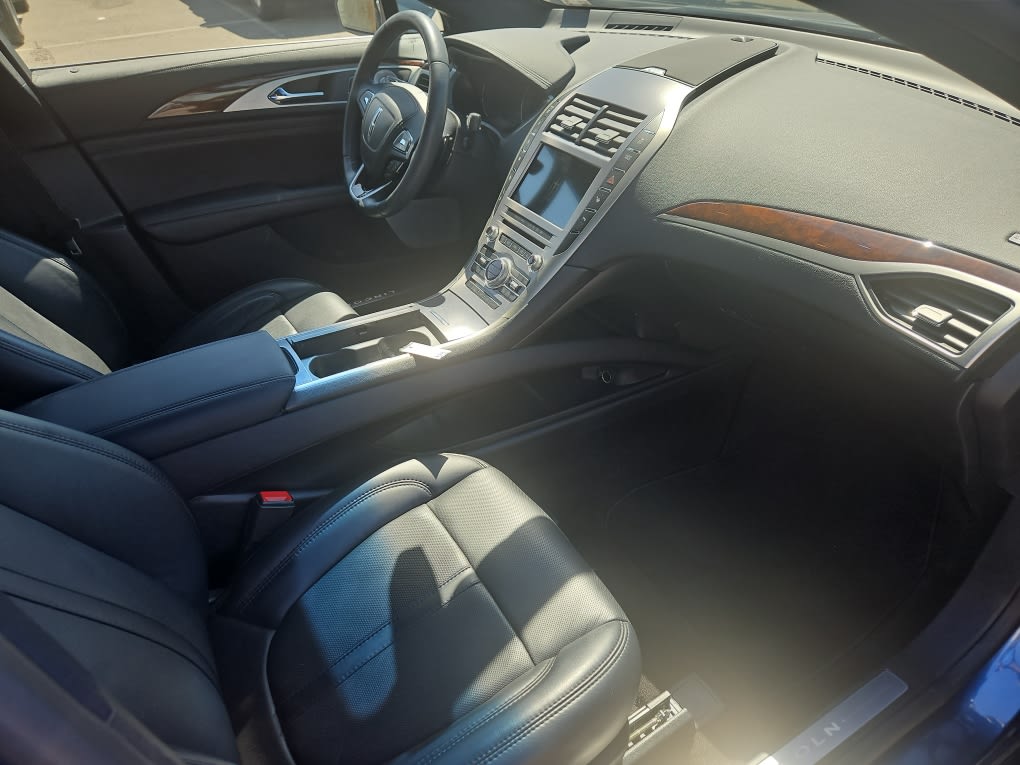 Thumbnail: 2019 Lincoln MKZ - 10