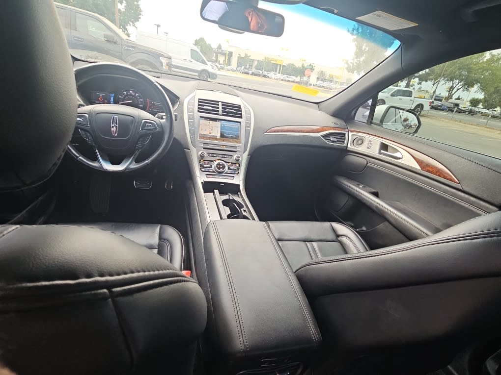 Thumbnail: 2019 Lincoln MKZ - 8