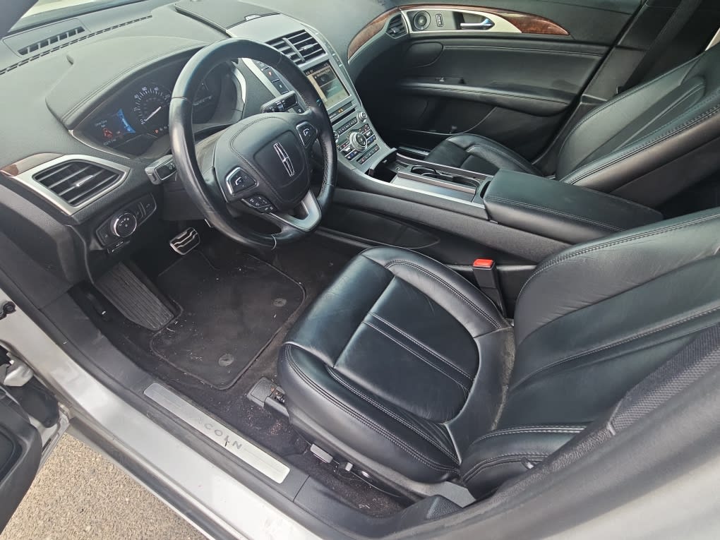 Thumbnail: 2019 Lincoln MKZ - 10
