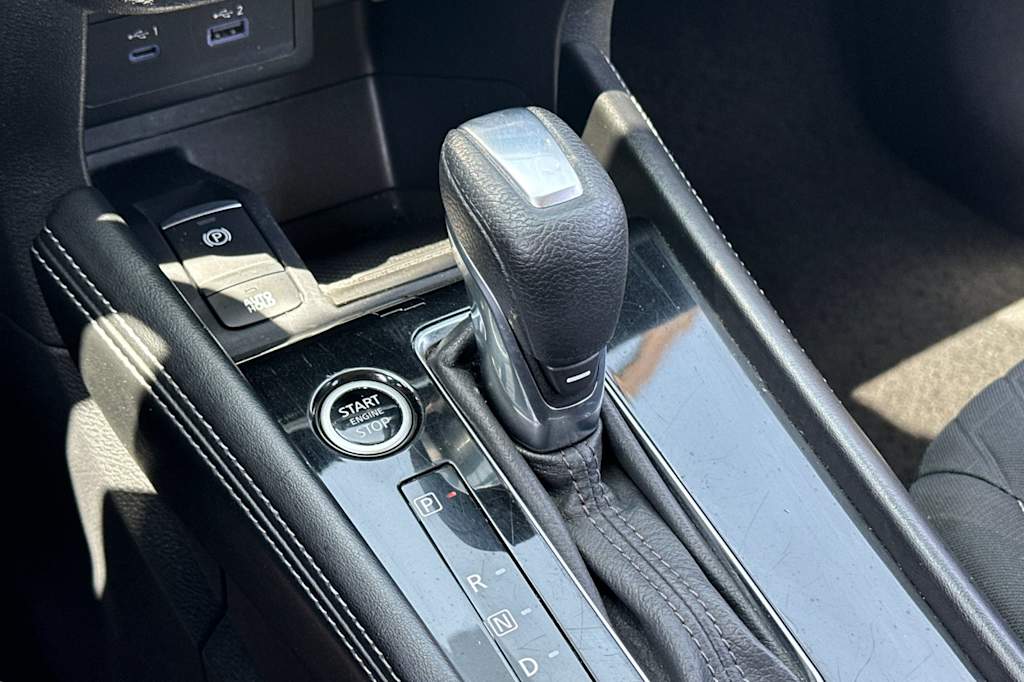 Thumbnail: 2021 Nissan Kicks - 15