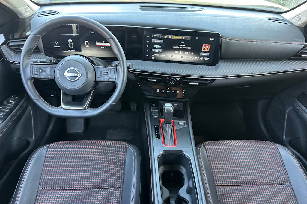 Thumbnail: 2025 Nissan Kicks - 2
