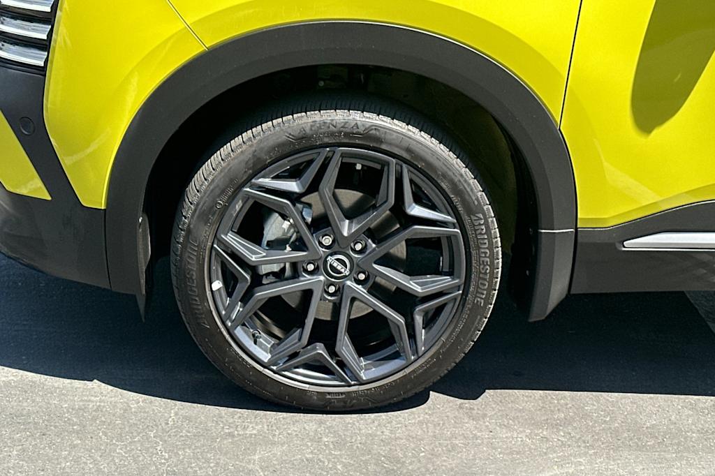 Thumbnail: 2025 Nissan Kicks - 8